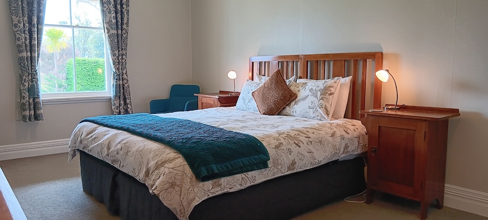 Superior Double Room, 1 King Bed, Lake View