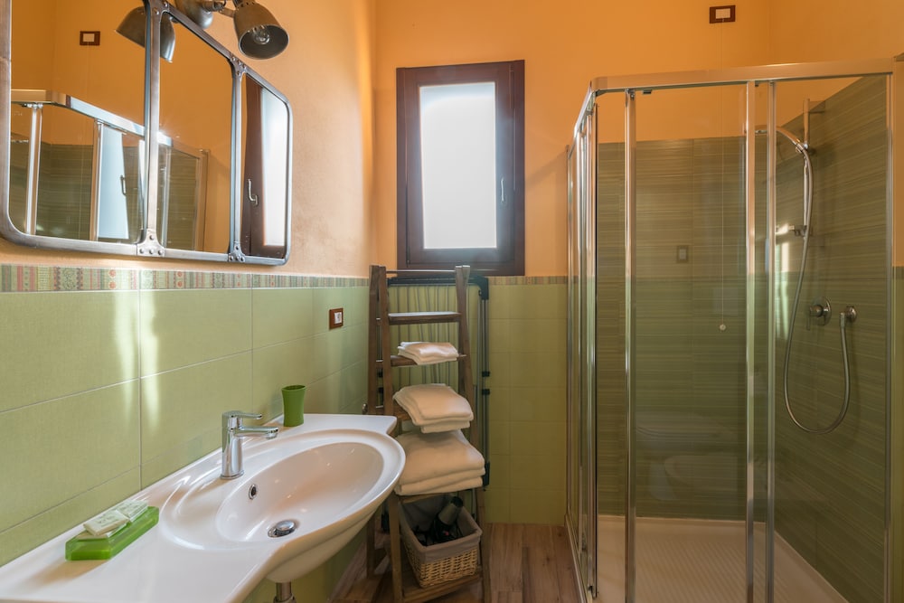 Apartment, 2 Bedrooms, Balcony (sea view or back view) photo 3