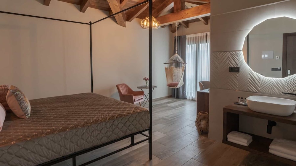 Premium Room - Photo 2