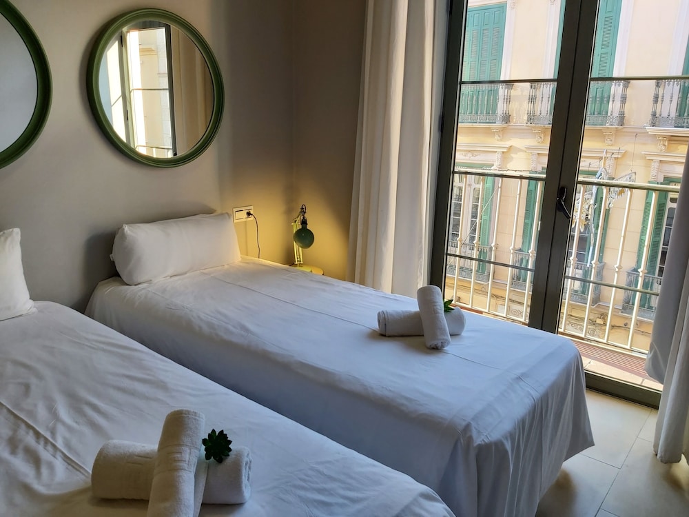 Luxury Apartment, 1 Bedroom, Balcony, City View