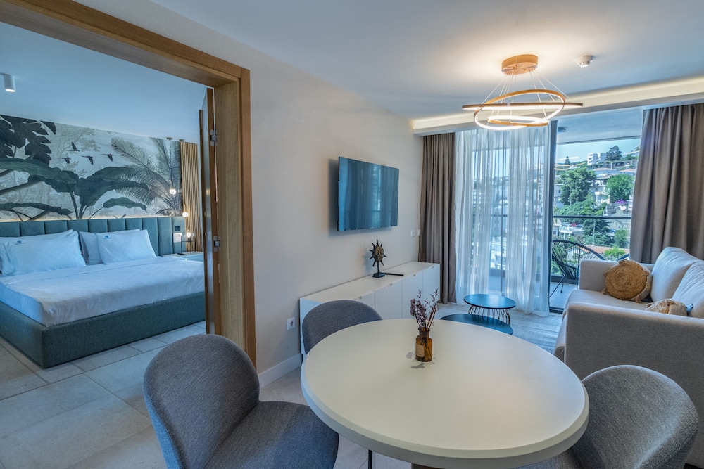 Presidential Apartment, Non Smoking, Sea View, photo 6