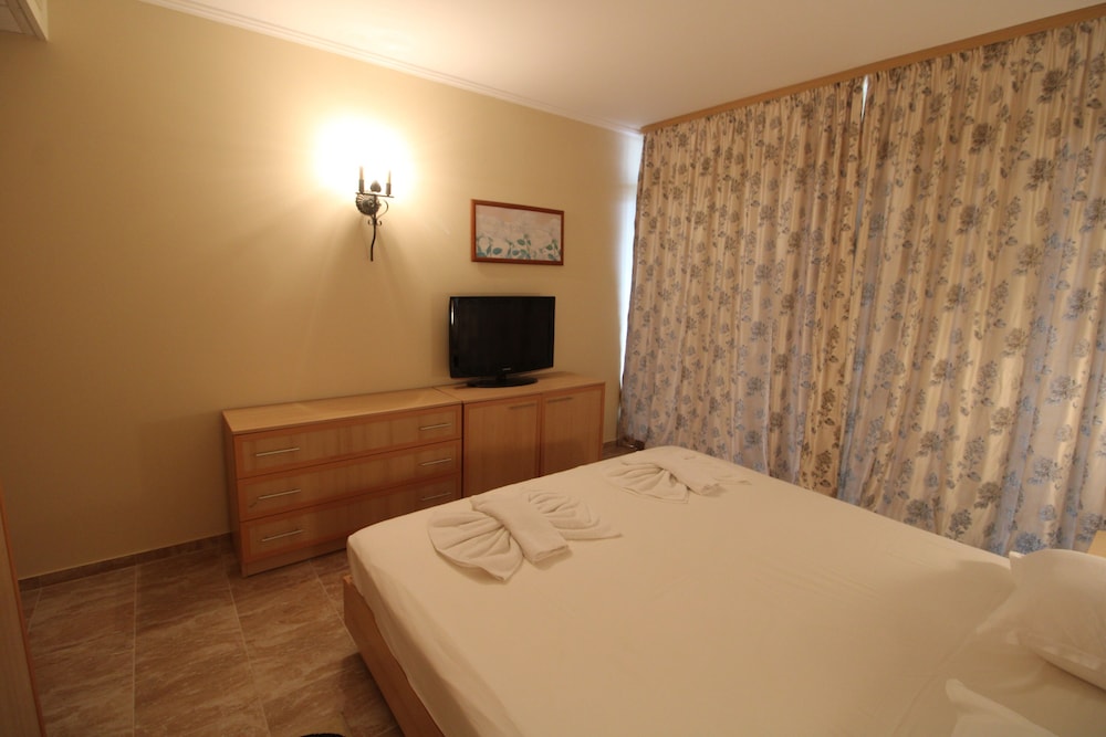 Elite Apartment, Partial Sea View photo 1