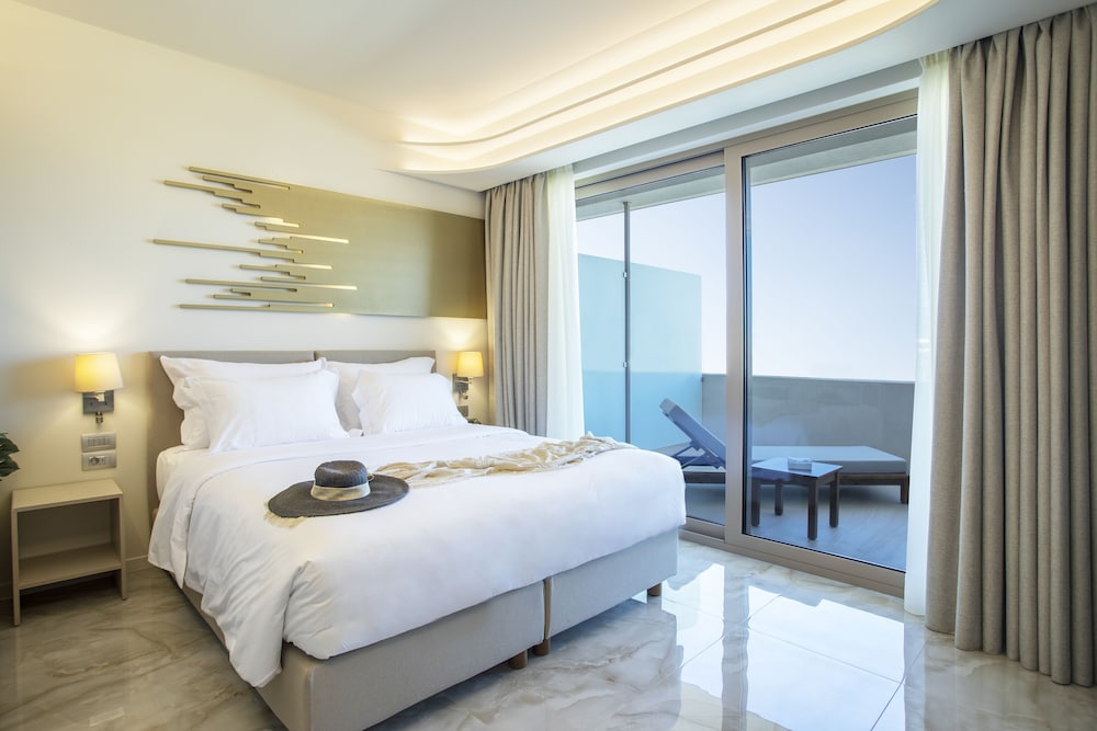 Signature Suite (Athens View)