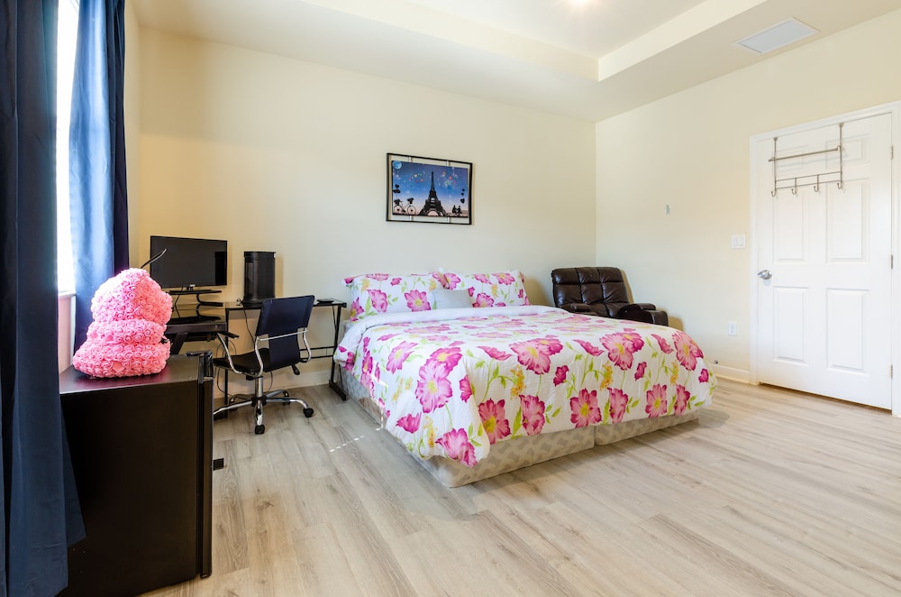 Townhome, 3 Bedrooms (3 Bathrooms - 23910) photo 2