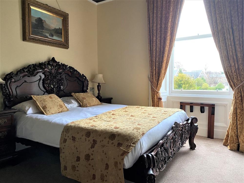 Deluxe Double Room, Ensuite, Garden View (Deluxe Rococo)