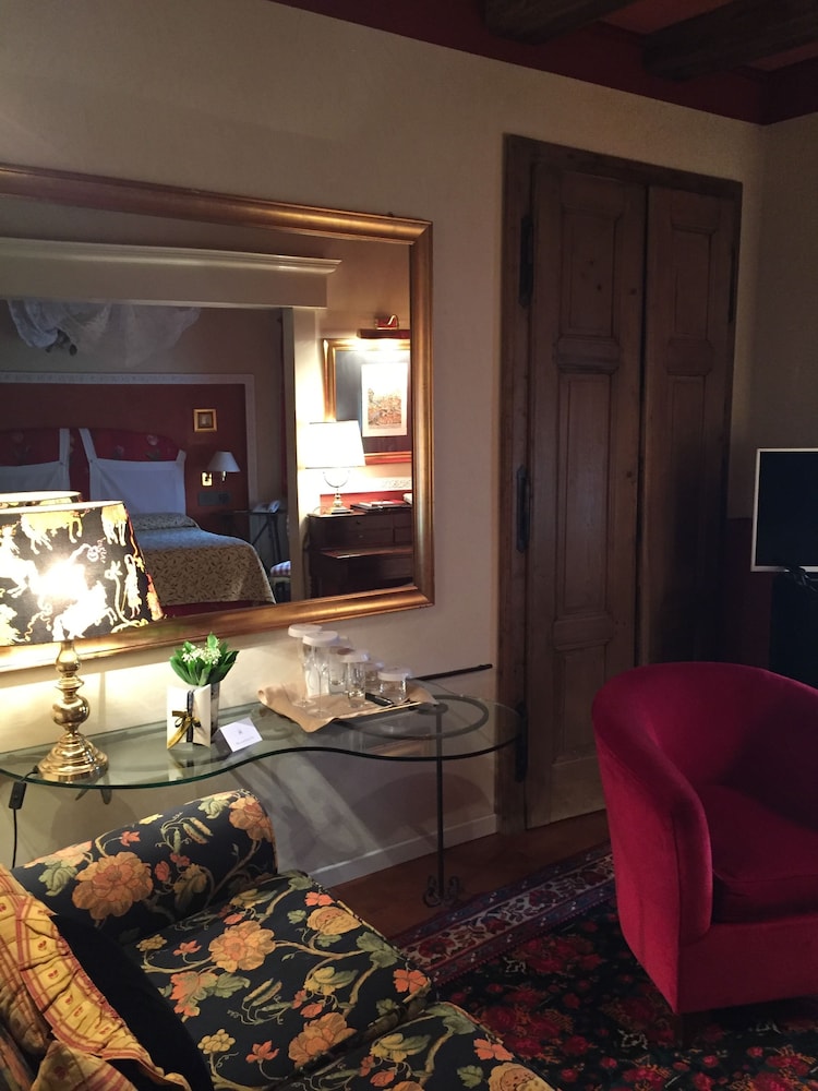 Available room