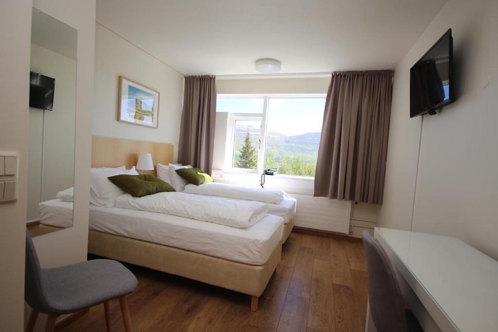 Standard Double or Twin Room photo 3