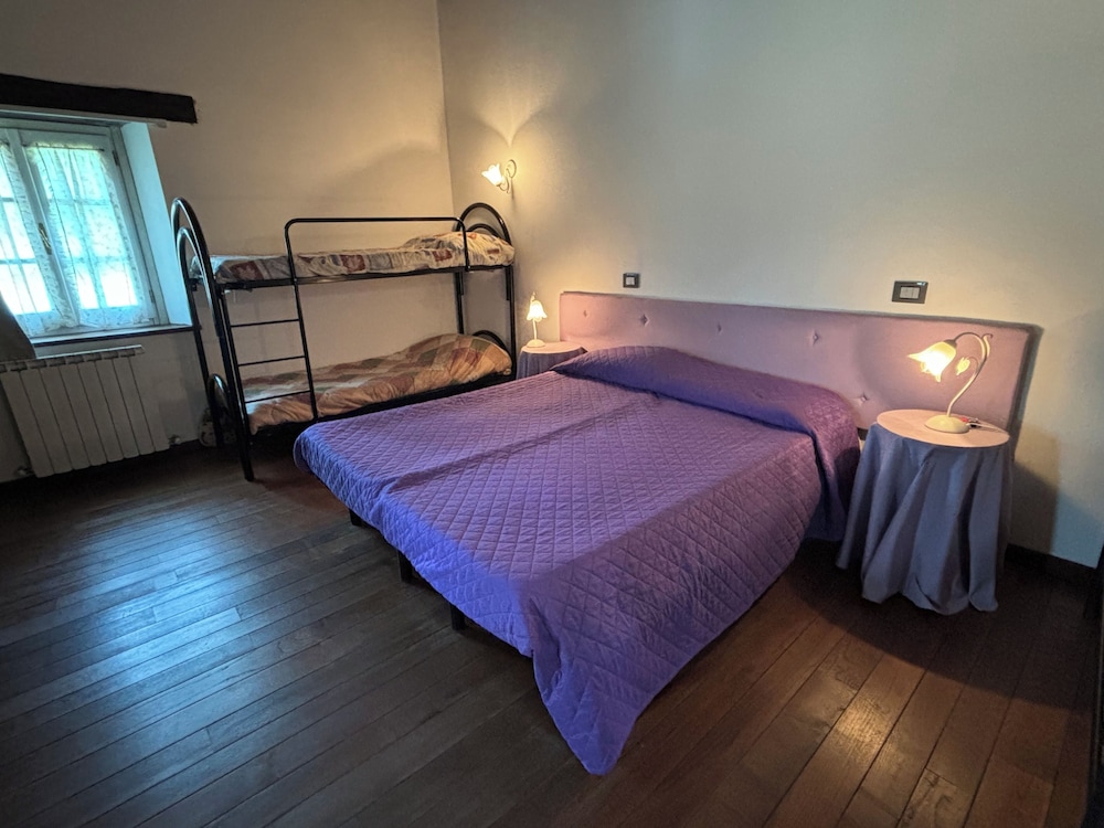 Classic Quadruple Room