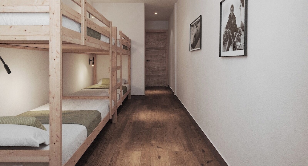 Basic Shared Dormitory, Mixed Dorm, Non Smoking, Pets Not Allowed