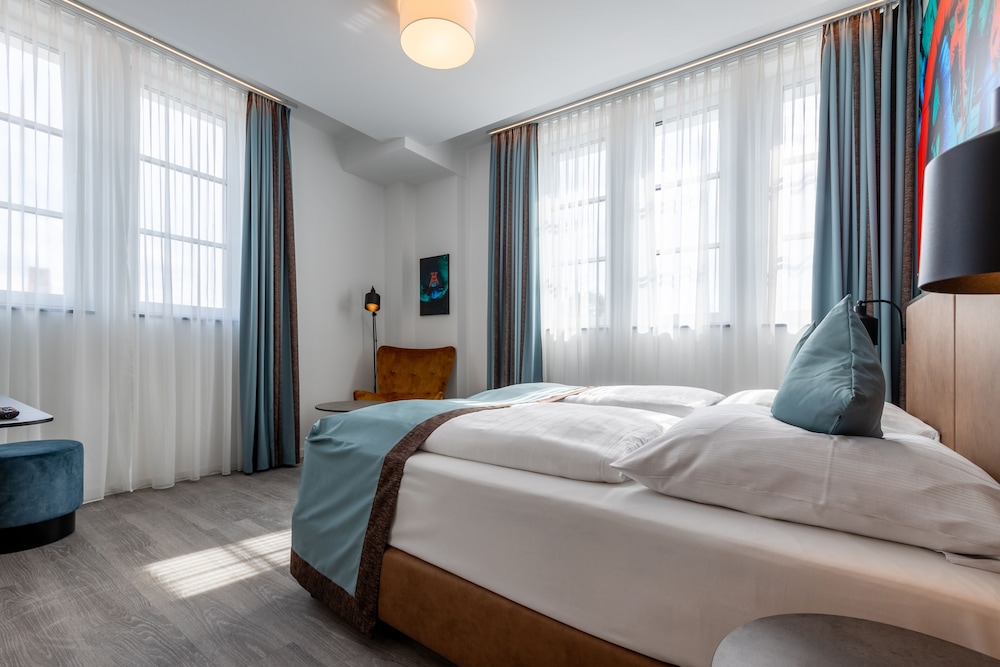 Single Room - Photo 2