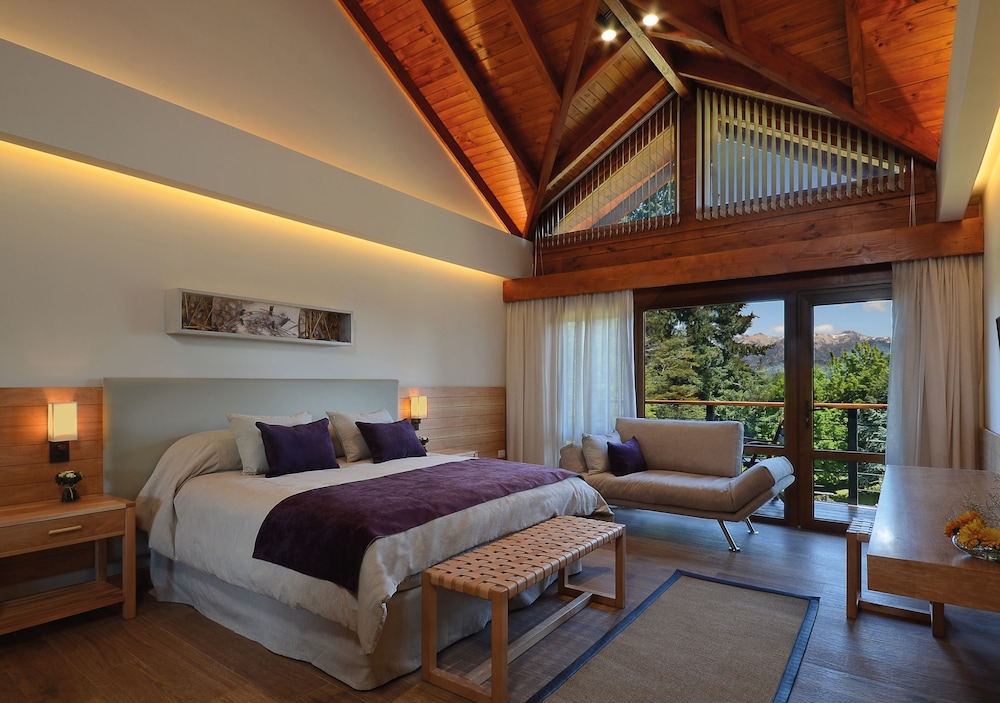 Deluxe Studio Suite, Garden View
