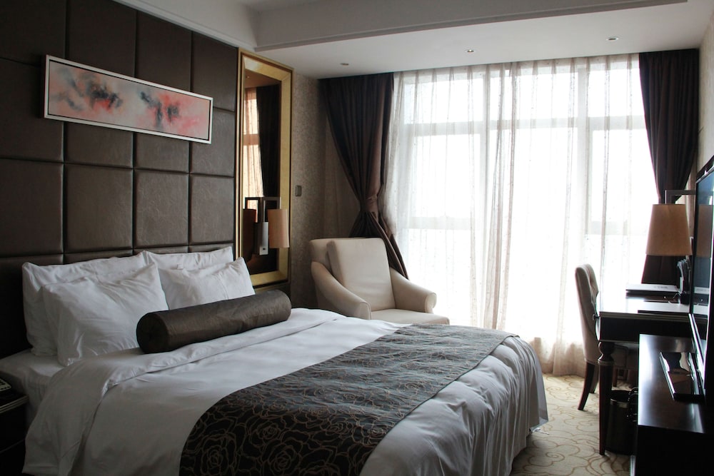 Standard Loft, 1 King Bed photo 3