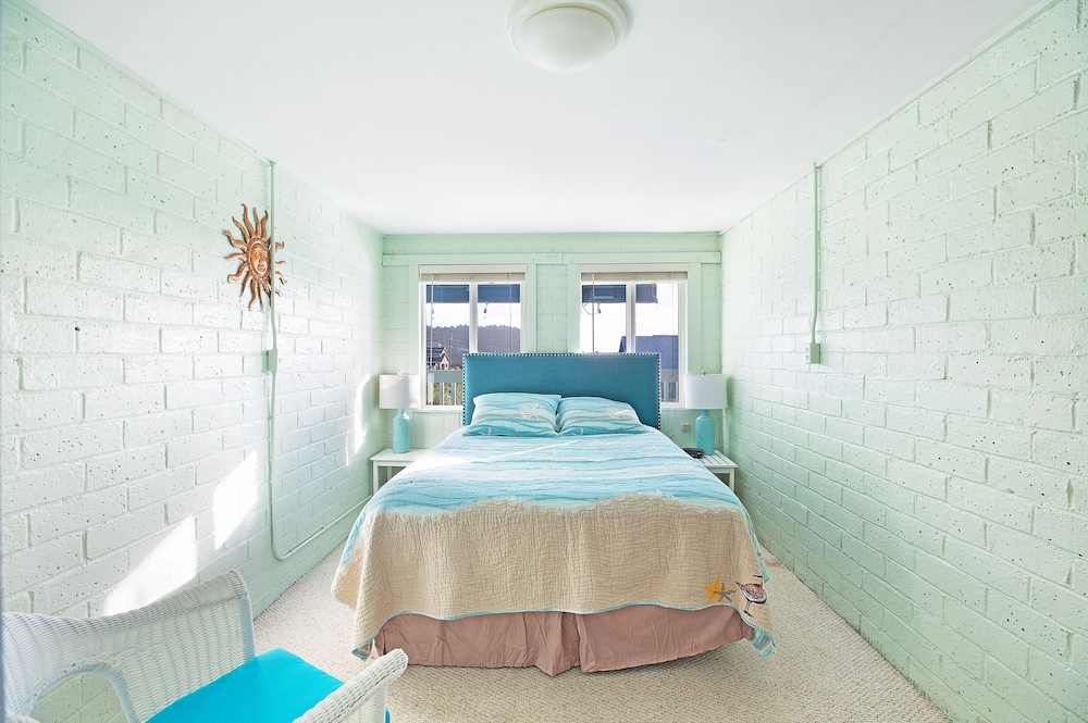 Standard Condo, 2 Bedrooms, Kitchen photo 1