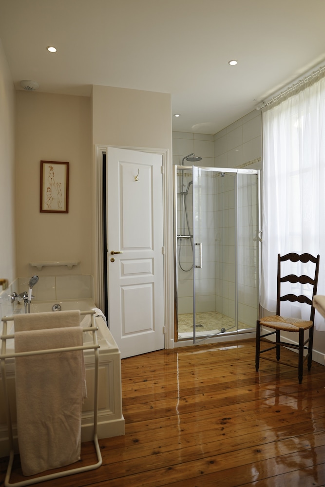Deluxe Double Room, Private Bathroom (Chambre Bleue) photo 3