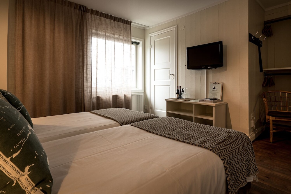 Deluxe Twin Room photo 2