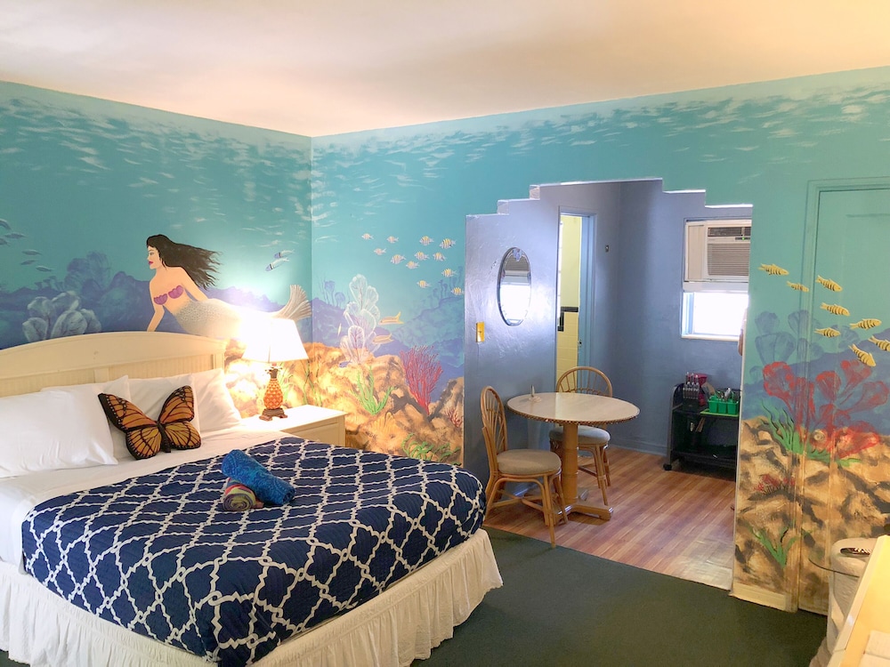 Basic Duplex, Kitchenette, Beachside photo 1