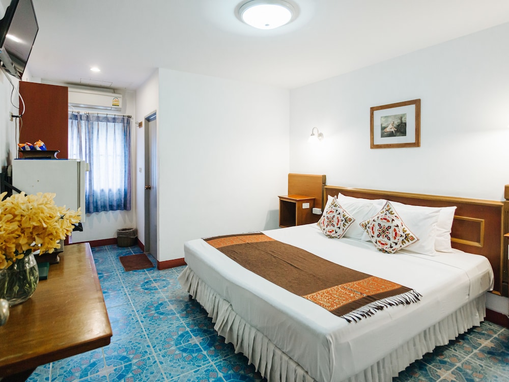 Small Room (no Balcony) - Photo 5