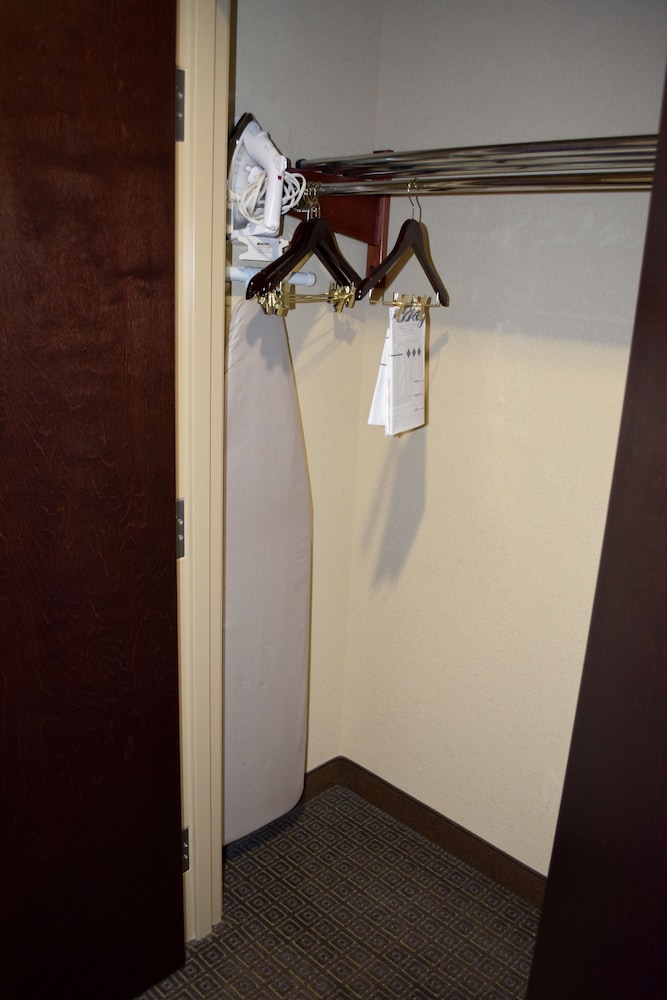 Standard Room, Multiple Beds - Photo 2