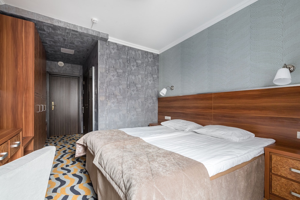 Standard Double or Twin Room photo 3