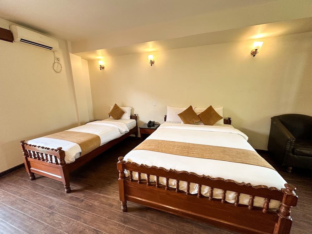Deluxe Double or Twin Room, Balcony, Garden View photo 2