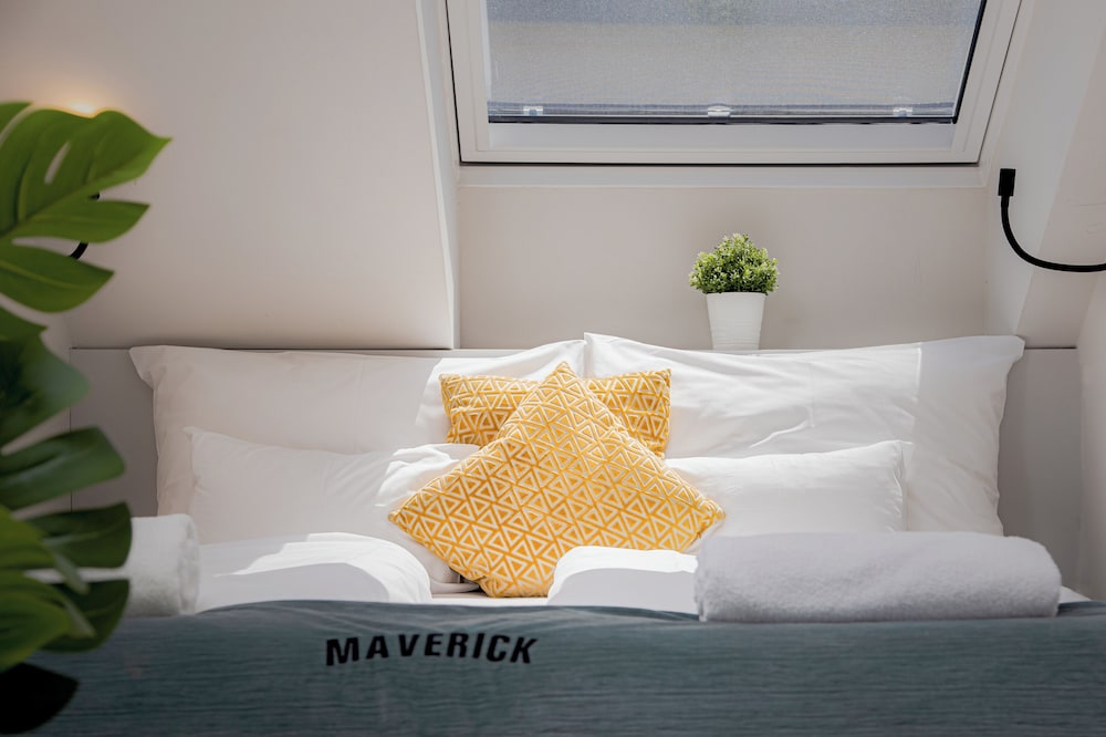 Standard Double Room - Photo 12