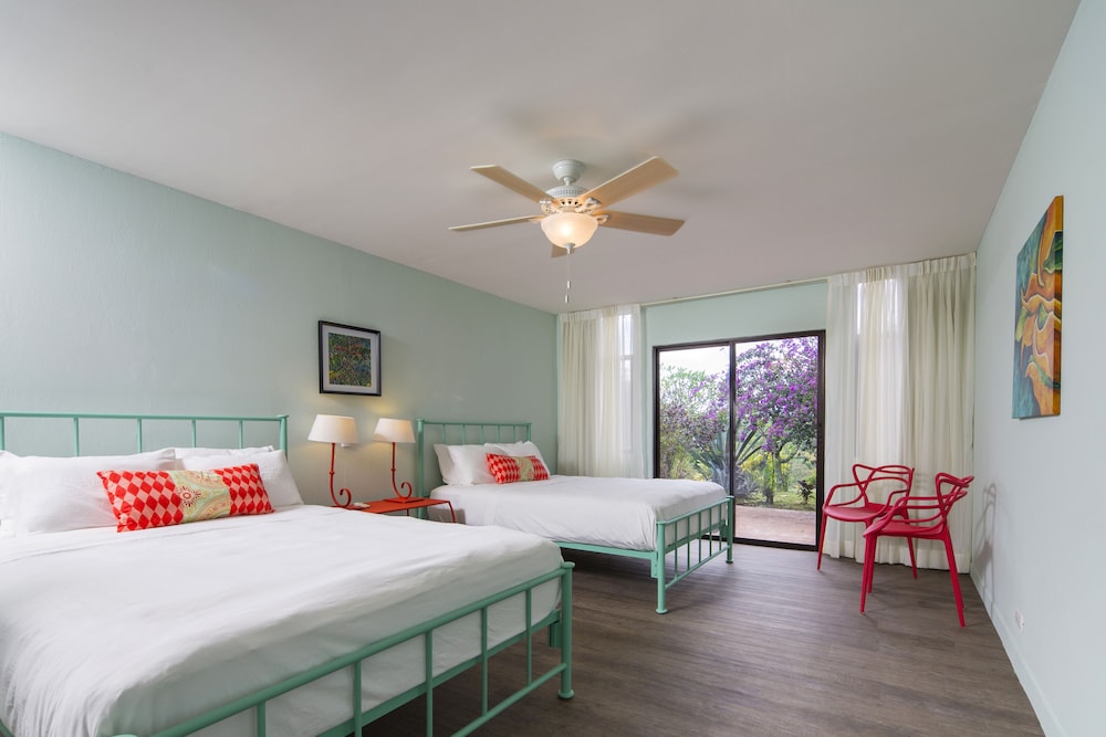 Deluxe Room, 2 Queen Beds