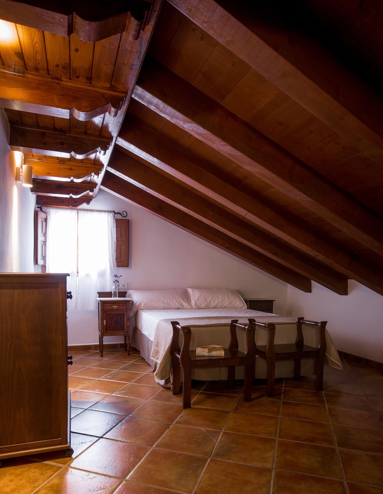 Habitación doble con terraza, balcón o abuhardillada photo 3