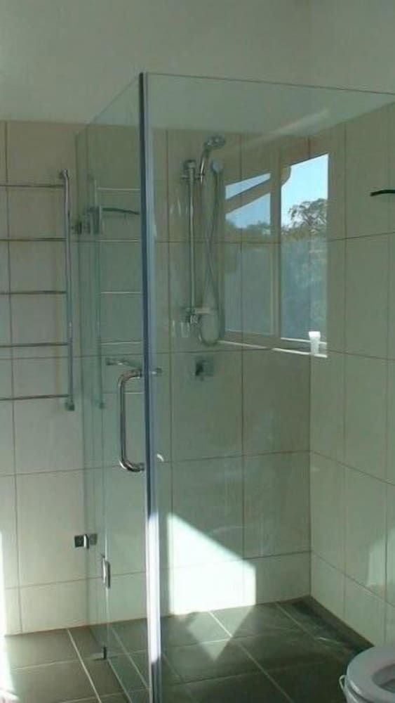 Standard Suite, 2 Bedrooms, Non Smoking, Kitchen (Curlew Villa - 6 Nights) photo 2