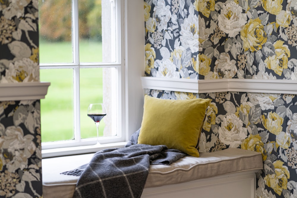 Executive House, 1 King Bed, Garden View photo 2