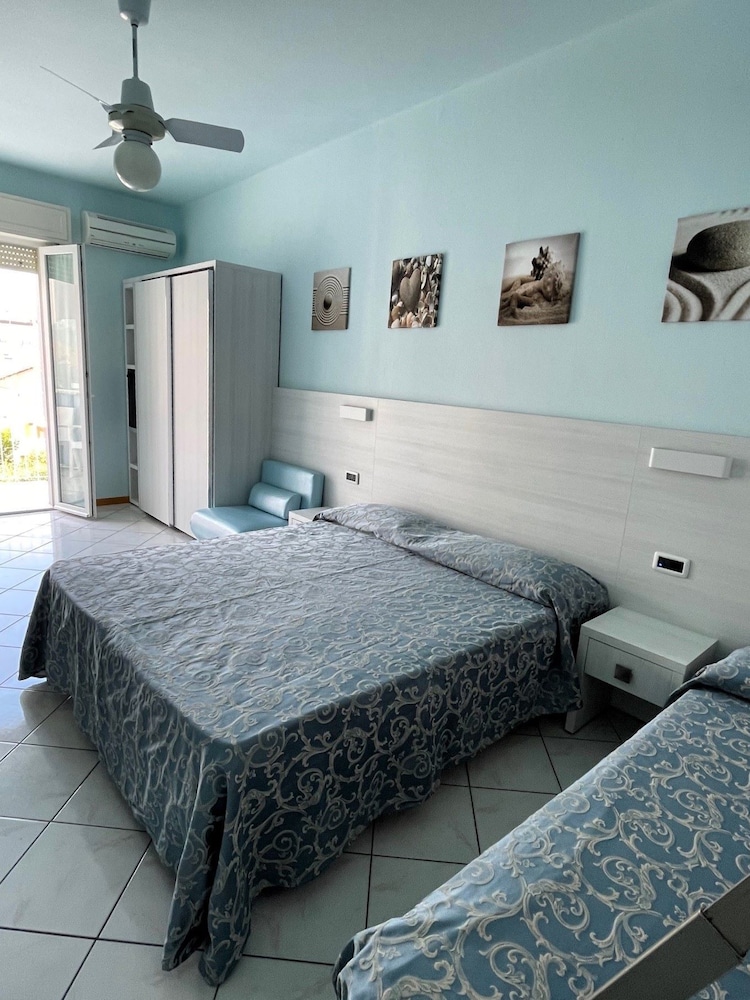 Quadruple Room photo 1