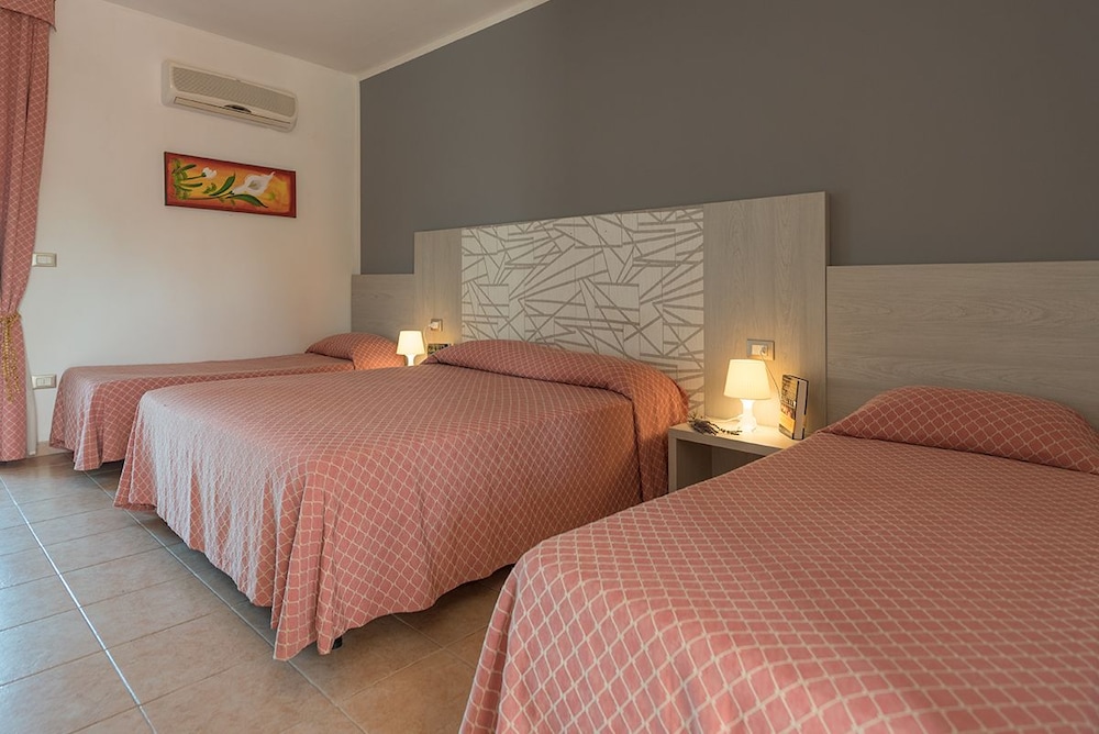 Double Or Twin Room photo 1