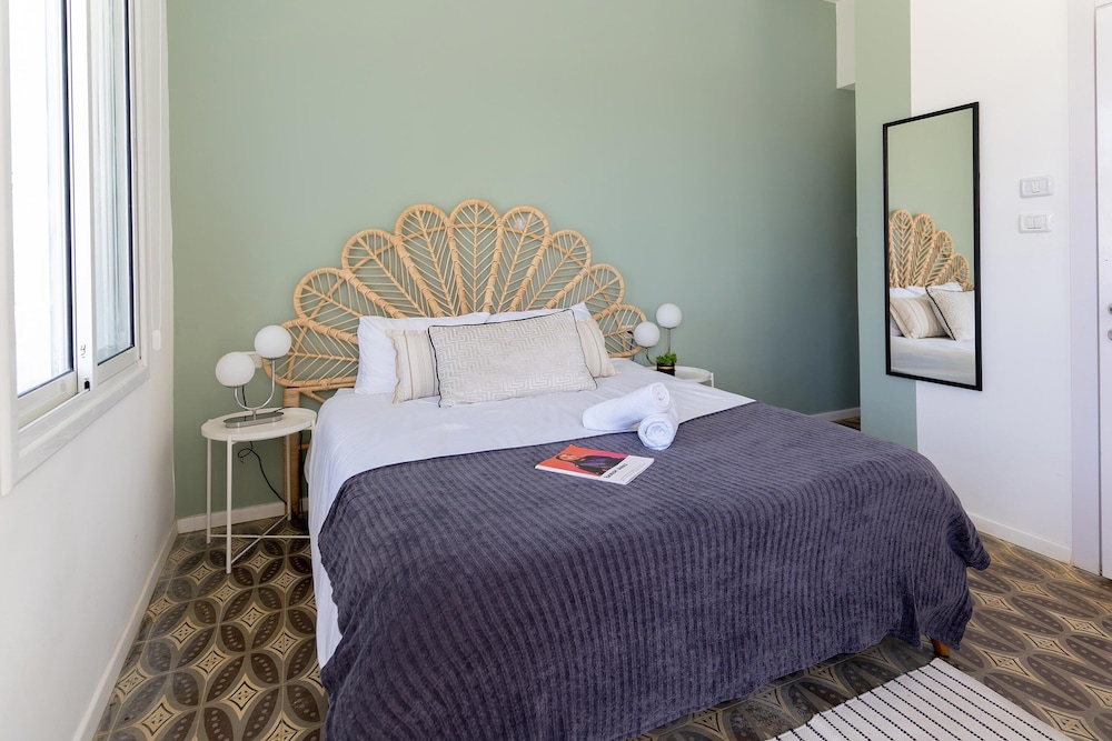Carmel Beach House Hotel Room + Roof 103