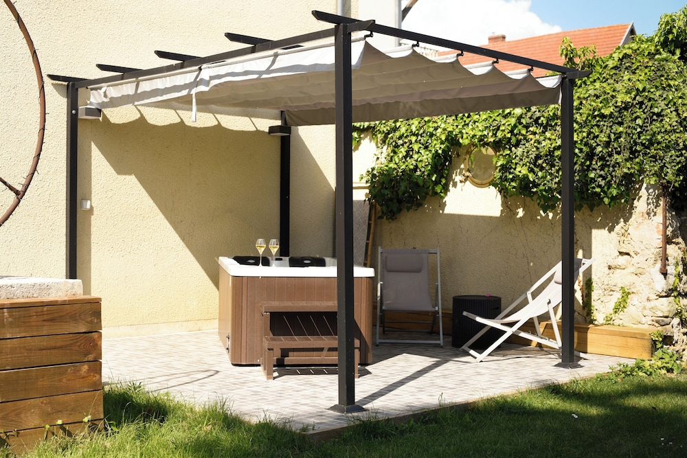 Chalet, Garden View photo 3