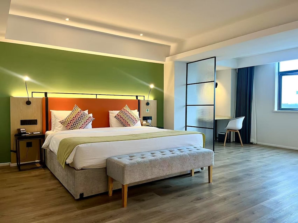 Comfort Single Room, Air conditioning, Hill View