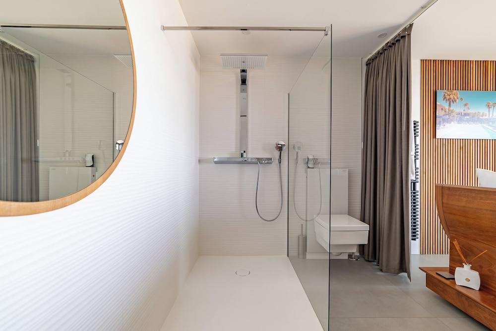 Standard Room, 1 Queen Bed, Sea View - Photo 37