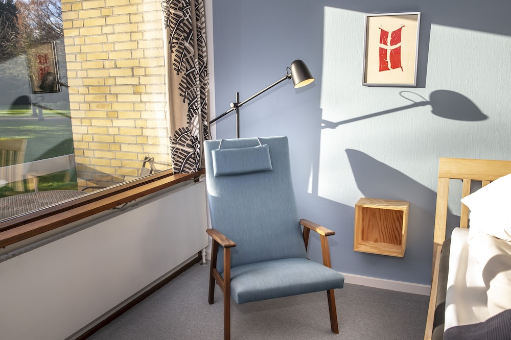 Basic Double Room, 1 Queen Bed, Patio, Annex Building photo 3