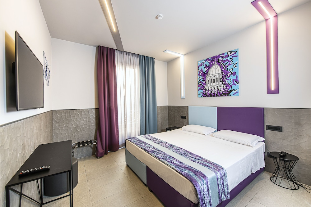 Standard Double or Twin Room - Photo 1