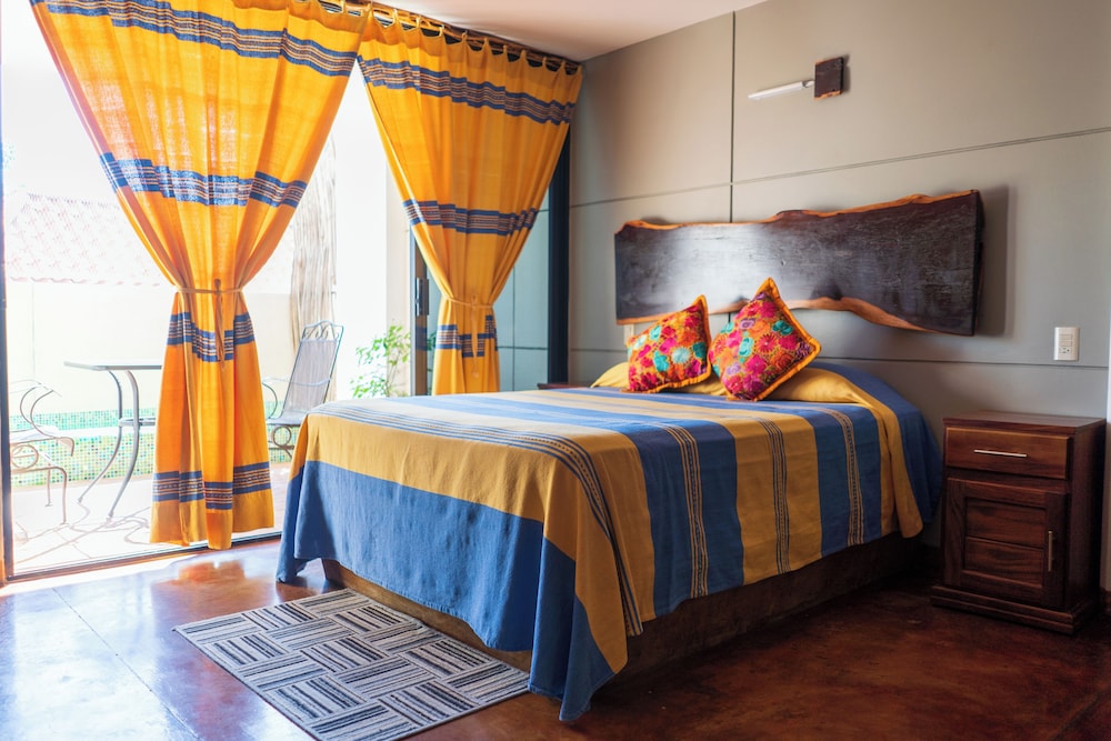 Romantic Studio, Private Pool photo 1