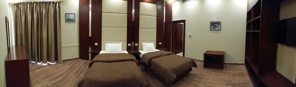 Double Room, 1 Bedroom, City View photo 1