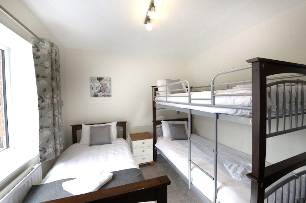 Triple Room, Shared Bathroom photo 2