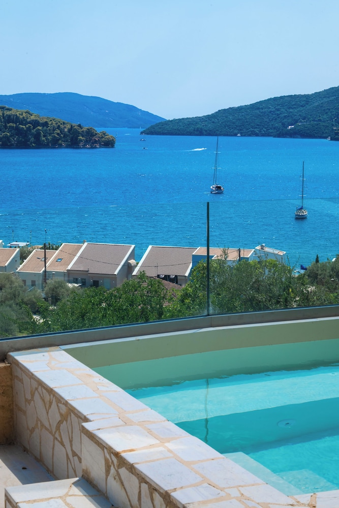 Junior Suite, Private Pool, Bay View