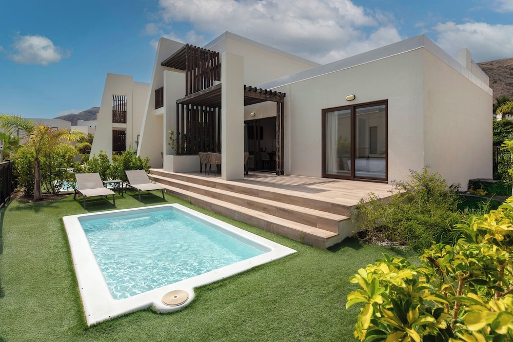 Comfort Villa, 3 Bedrooms, Resort View (Balcony) - Photo 6