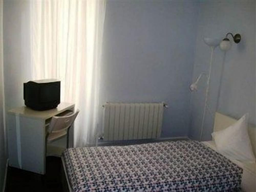 Single Room - Photo 5