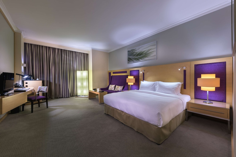 Executive Room with Lounge access - Photo 7