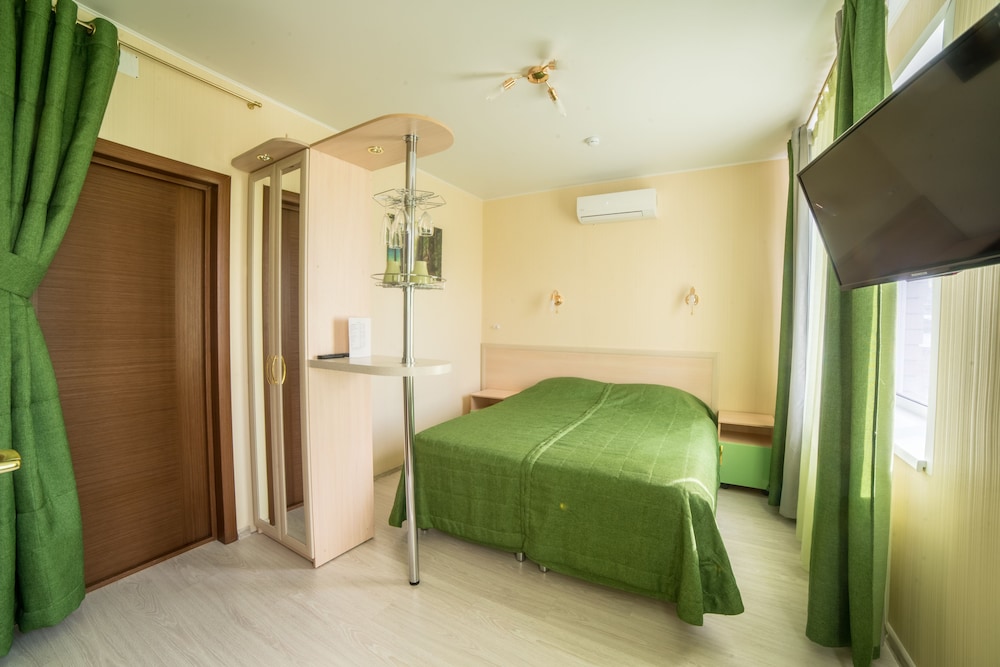 Premium Double or Twin Room photo 2