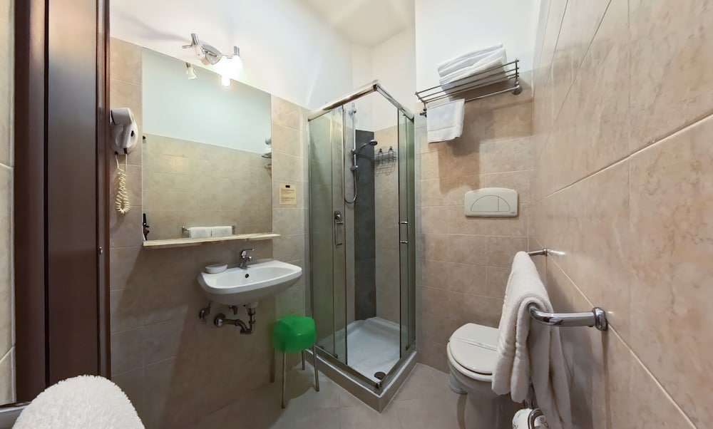 Standard Room, Balcony, Park View photo 2