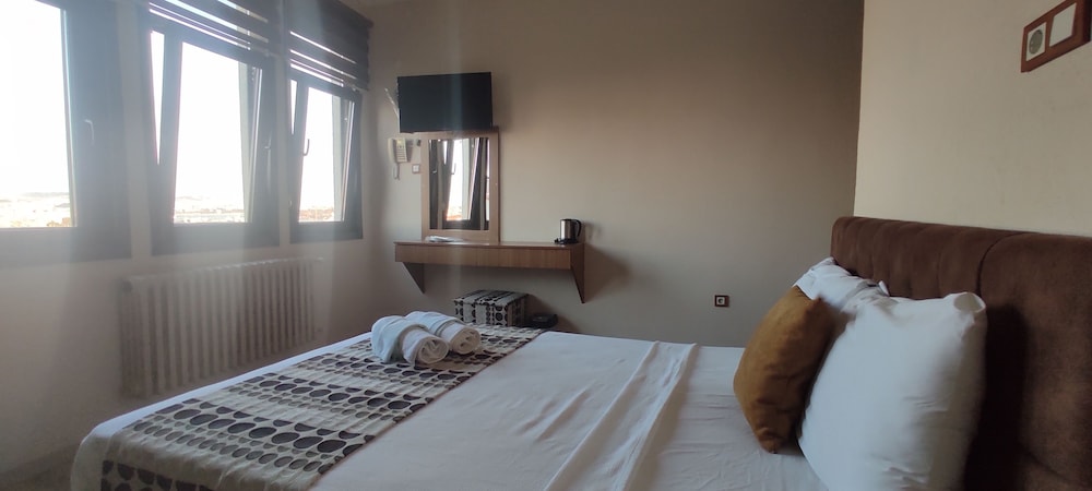 Standard Triple Room, Sea View photo 3