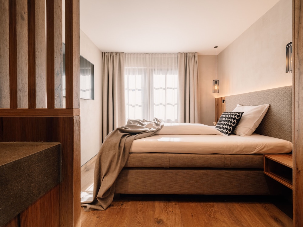 Basic Single Room