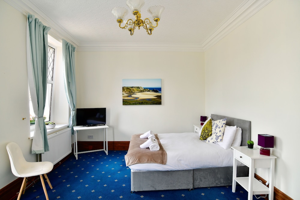 Family Quadruple Room, 1 Bedroom, Shared Bathroom, Ground Floor photo 2