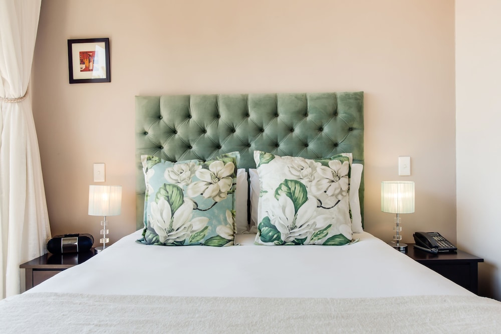 Superior Balcony en-suite rooms - Photo 6
